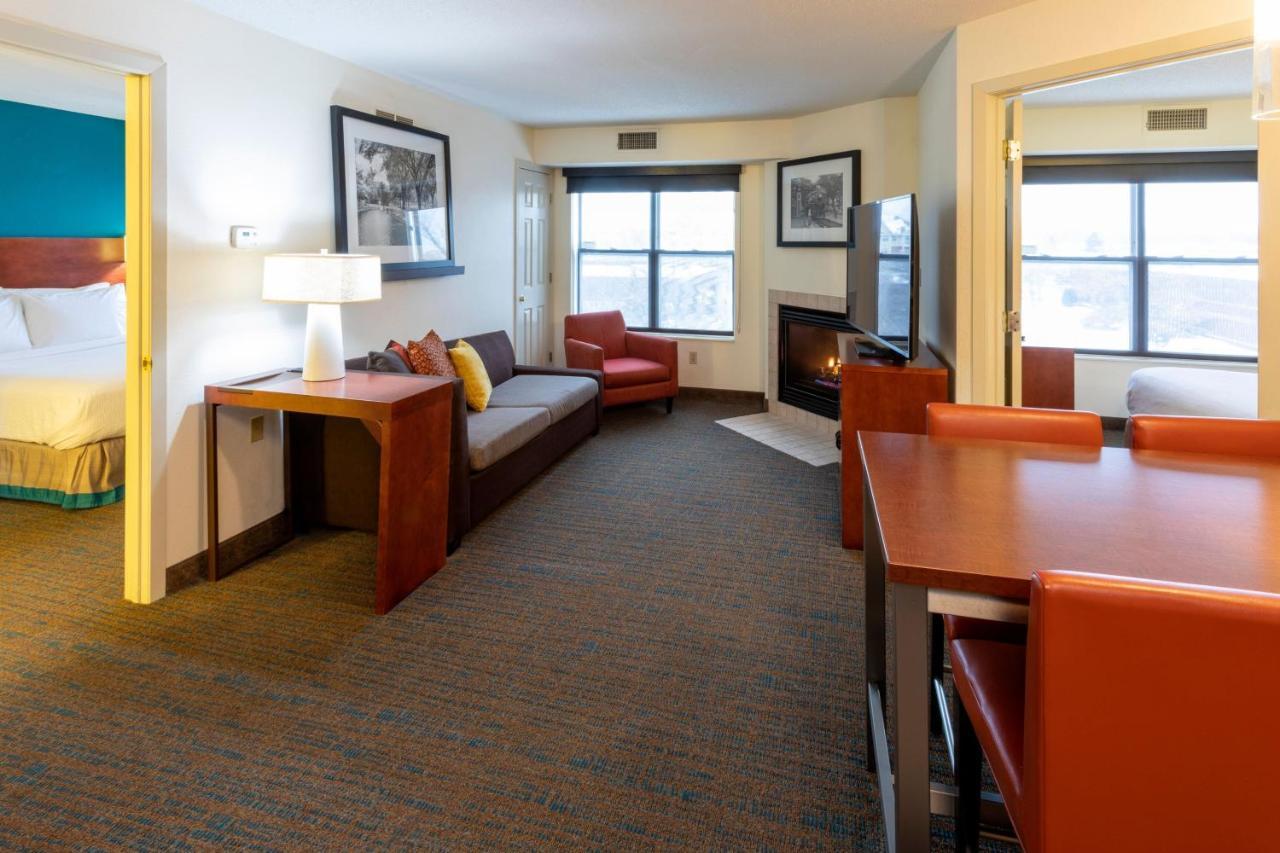 Residence Inn Minneapolis St. Paul/Roseville Exterior foto