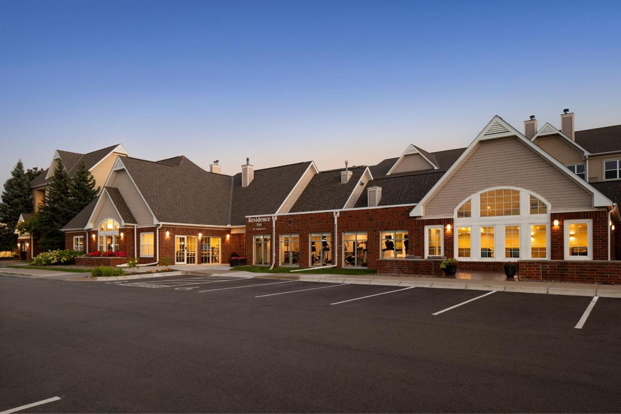 Residence Inn Minneapolis St. Paul/Roseville Exterior foto
